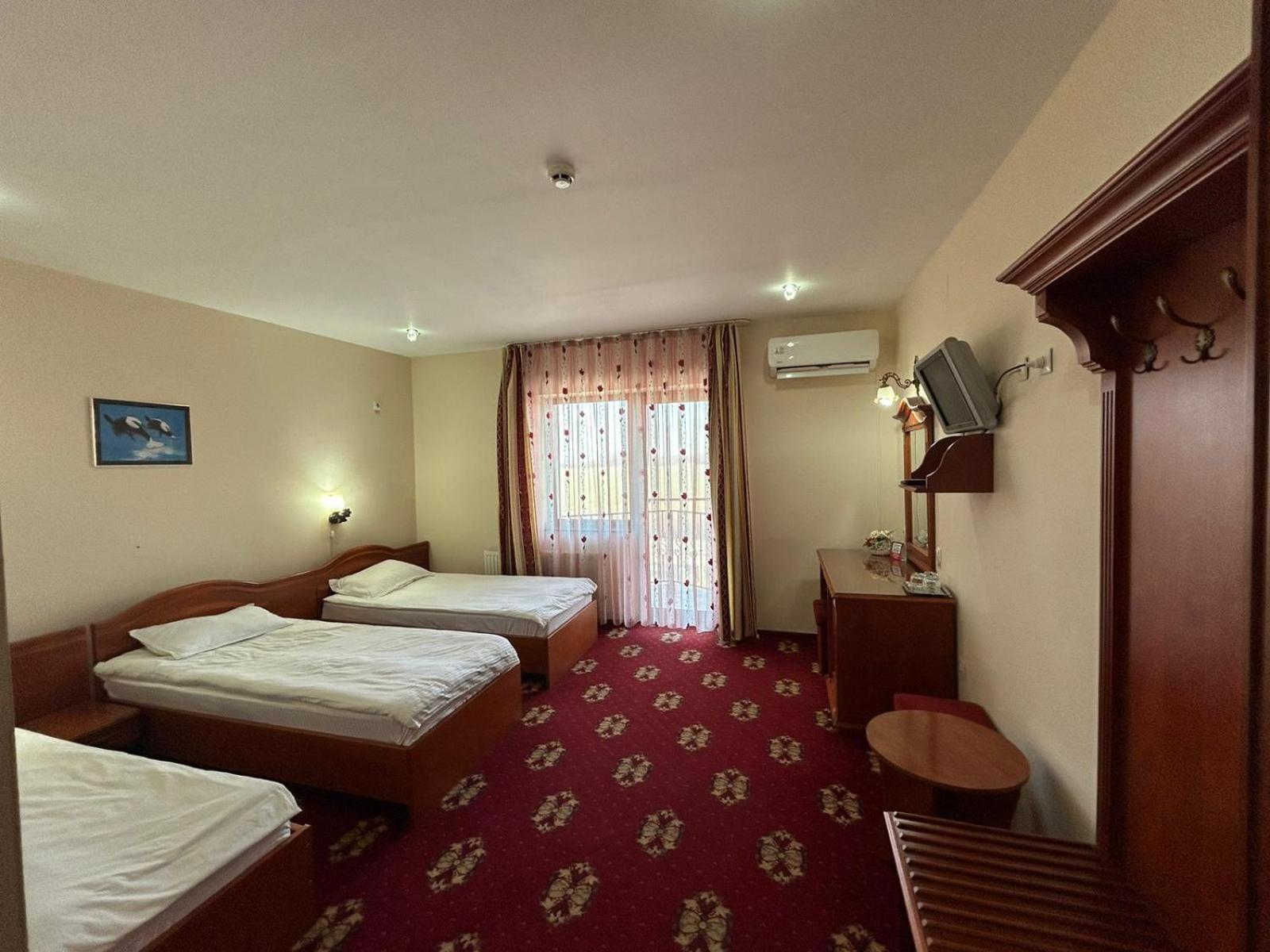 Hotel Coral Satu Mare Exterior foto