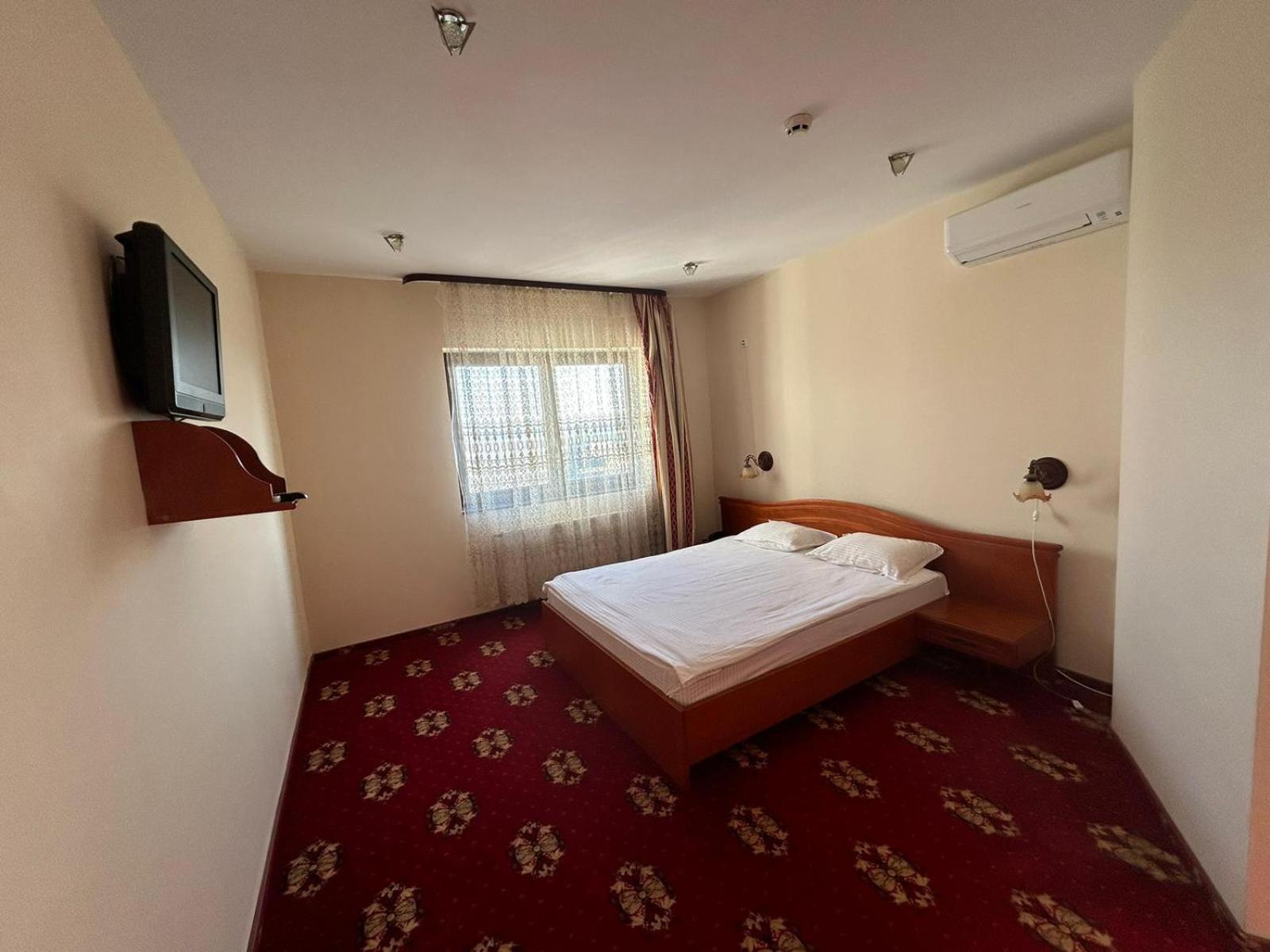 Hotel Coral Satu Mare Exterior foto